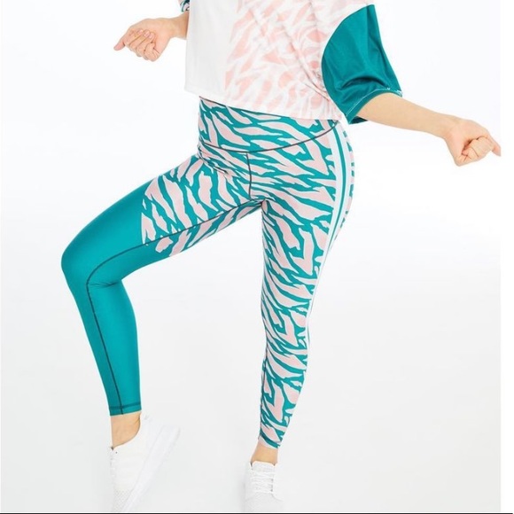 Zebra Color Block Tights - Picture 1 of 11